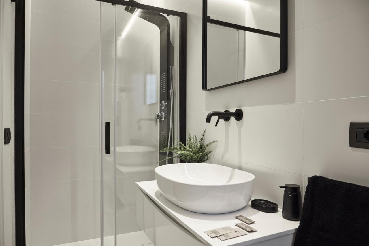 Apartamento After8-black&white Mestre